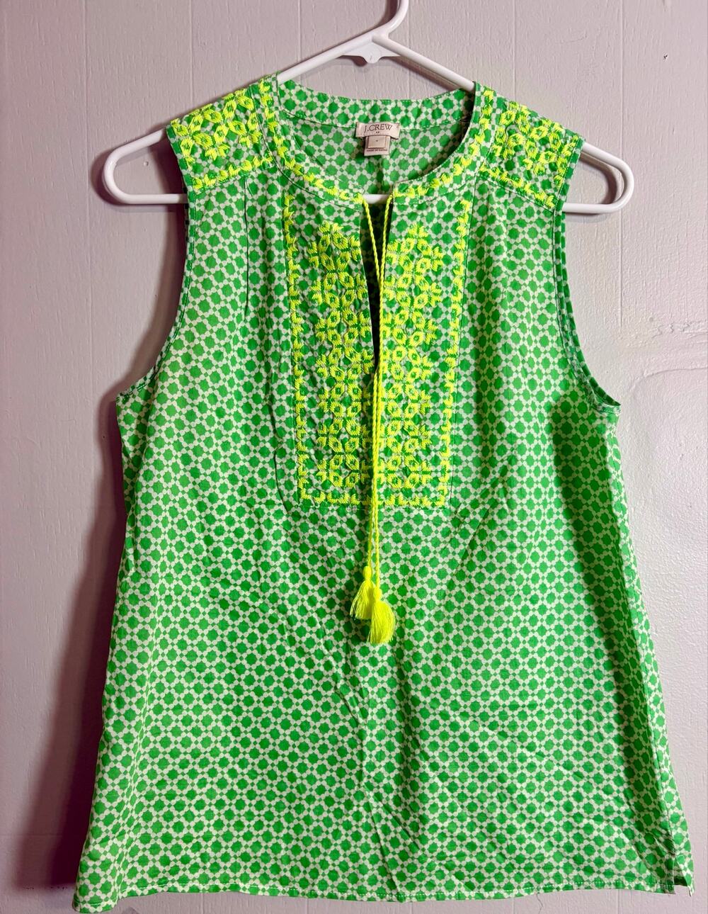 J.Crew Size 4 Sleeveless Bright Green Women's Tank Embroidered V Neck Tassels